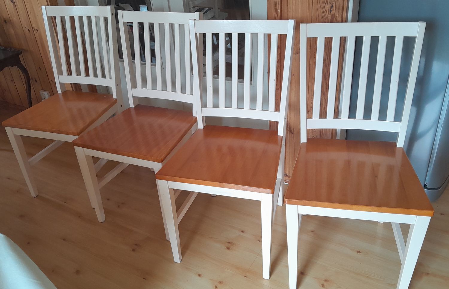 Matsalsstolar, vita